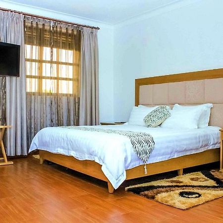Rosemary Courts Bed And Breakfast Энтеббе Экстерьер фото
